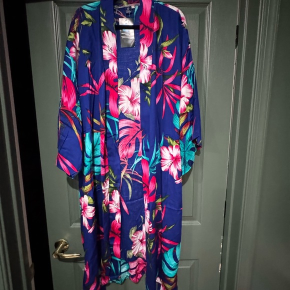Other - Floral Kimono Robe in Blue and Pink